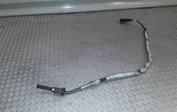 Mitsubishi Lancer VIII Exhaust gas temperature sensor 1587A022