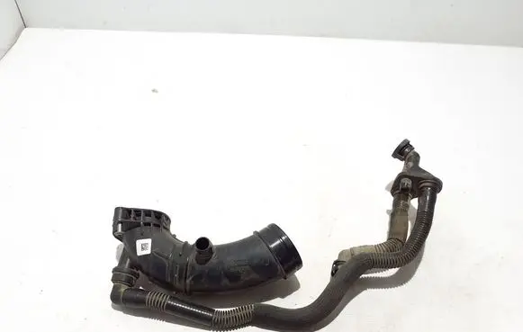 Porsche Macan (95B) Air intake duct part 06M129665AL
