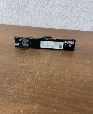 Audi Q8 Seat belt adjustment motor 4M0857819A 626137900