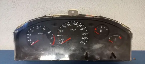 Nissan Almera Speedometer (instrument cluster)