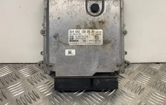 Mercedes-Benz E W212 Engine control unit/module A6421508900