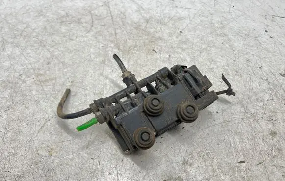Land Rover Range Rover Sport L320 Air suspension valve block RVH000055