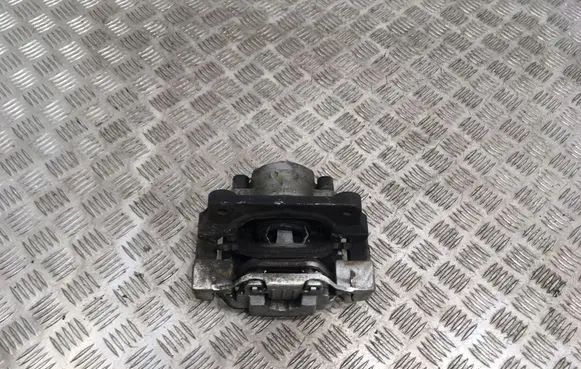 BMW 5 G30 G31 Front brake caliper 6024330