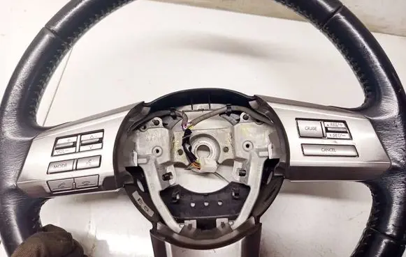Subaru Outback Steering wheel buttons/switches 
