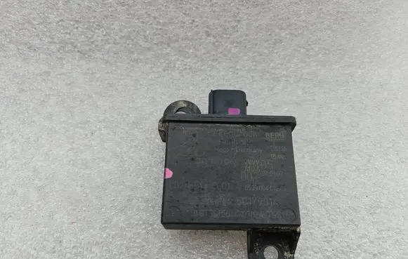 Audi A6 S6 C6 4F Tire pressure sensor 4F0907283