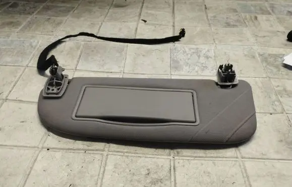 Peugeot 607 Sun visor