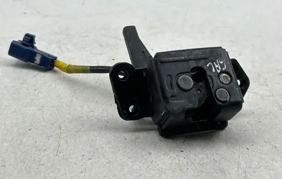 Tailgate/trunk/boot lock/catch/latch