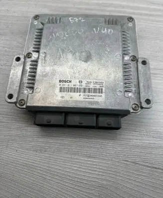 Volvo S40, V40 Engine control unit/module 1039S00576 8200233343 0281011087
