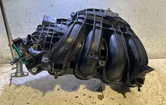 Ford Kuga III Intake manifold LX6E9424AA