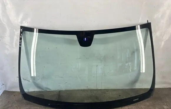 Mercedes-Benz E W212 Front windscreen/windshield window 43R001585 ASTM12501DOT682