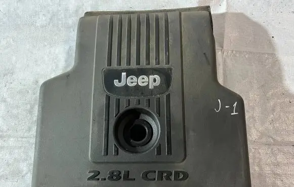 Jeep Cherokee III KJ Engine hood trim 19100714