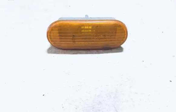 Volkswagen PASSAT B5 Front fender indicator light 3B0949117