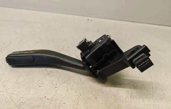 Volkswagen Touran I Indicator stalk 1K0953513A