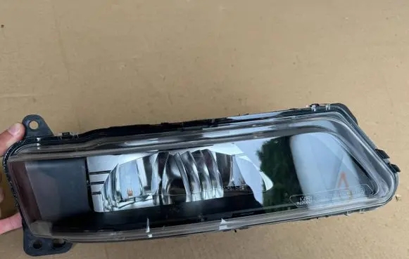 Man TGE 1gen Headlight part 81.252040004
