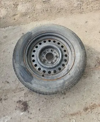 BMW 5 E34 R15 spare wheel