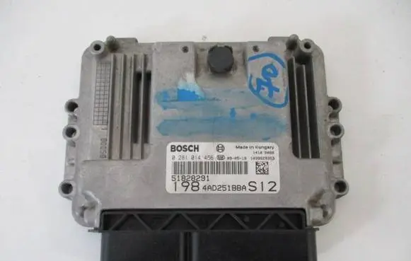 Fiat Grande Punto Engine control unit/module ECU 51828291 0281014456 4AD251BBA