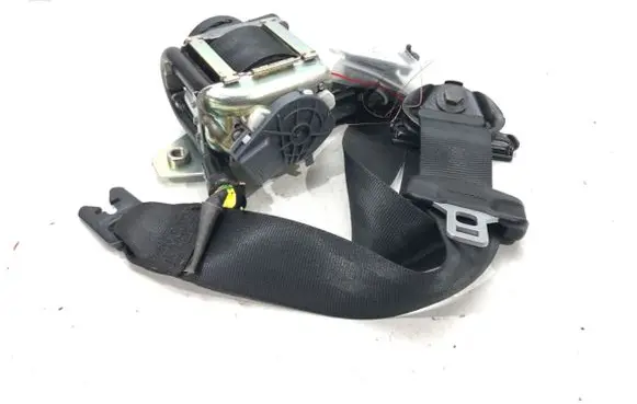 Volvo S60 Front seatbelt P39800481