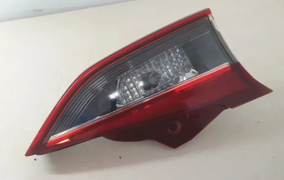 Mazda 6 Tailgate rear/tail lights GHP9513F0