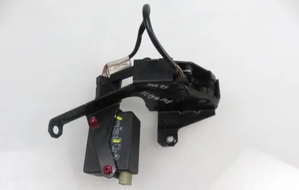 BMW 5 E39 Tailgate window lock/catch/latch 8238469 8384069