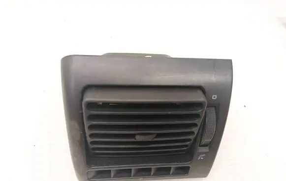 Volkswagen PASSAT B4 Dash center air vent grill 3A1819984