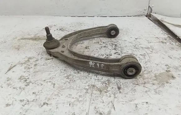 Volkswagen Touareg I Front upper control arm/wishbone 7L0407047B