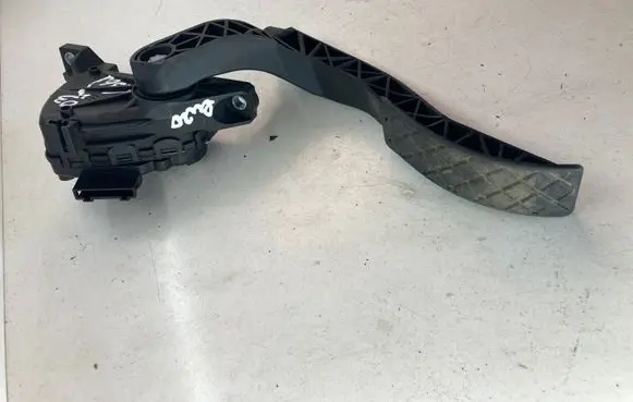 Audi A4 S4 B6 8E 8H Accelerator throttle pedal 851721523F