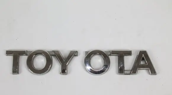 Toyota Yaris Manufacturers badge/model letters 754460D030