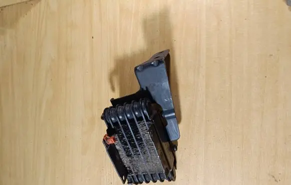 BMW 5 E39 Fuel cooler (radiator) 13322247411 KH129623000 48001