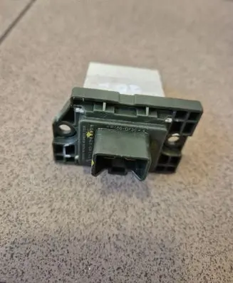Hyundai Tucson TL Heater blower motor/fan resistor 