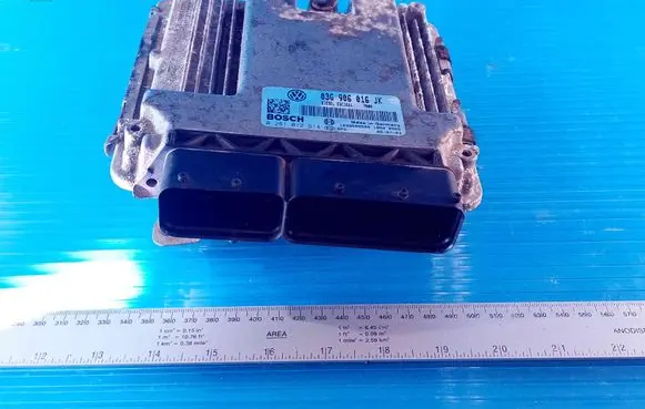 Volkswagen Jetta V Engine control unit/module 03G906016JK 1039S09599 0281012614