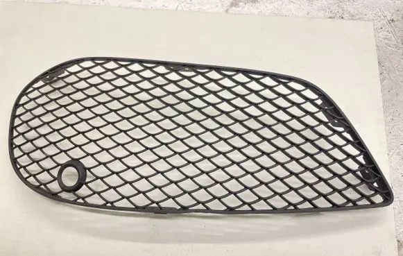 Mercedes-Benz C W205 Front bumper lower grill A2058852523