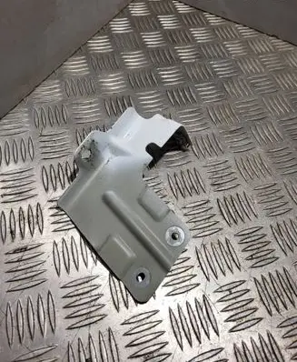 Renault Twingo II Front splash guards bracket 