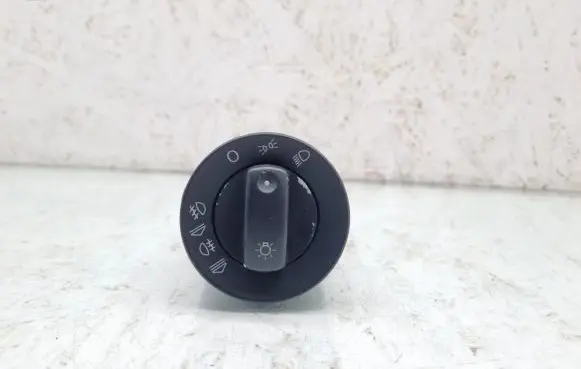 Audi A4 S4 B7 8E 8H Light switch 8E0941531C