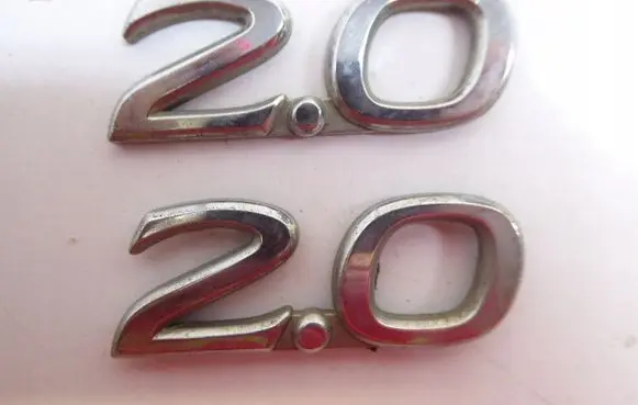 Toyota Avensis T220 Manufacturers badge/model letters 