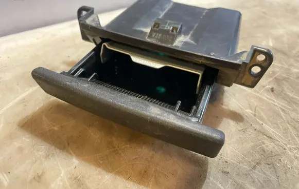 Toyota Hilux (AN10, AN20, AN30) Car ashtray 741110D030