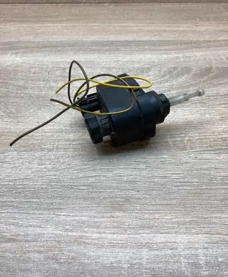 Opel Astra F Headlight level adjustment motor 0307851325 WITHPLUG