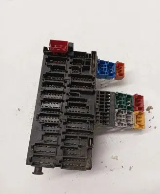 Volkswagen Transporter - Caravelle T4 Fuse box set 357937039