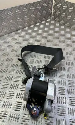 Hyundai i40 Front seatbelt 888103Z000TX