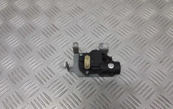 Nissan Primera Central body control module