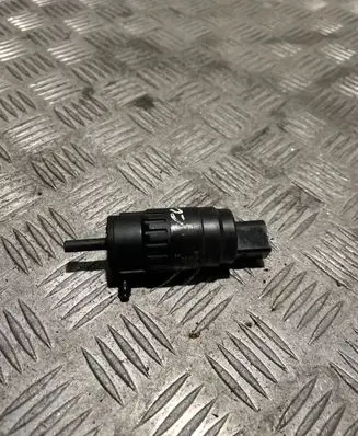 Volkswagen PASSAT CC Windscreen/windshield washer pump 1K5955651