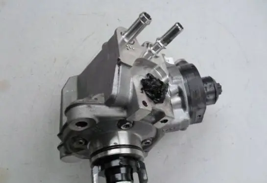 Iveco Daily 6th gen Fuel injection high pressure pump 0445010586