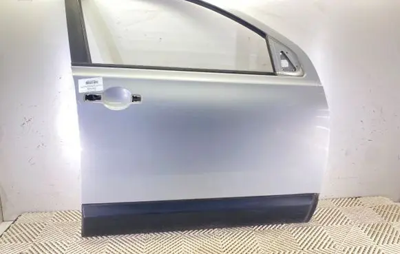 Nissan Qashqai Front door