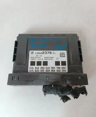 Opel Insignia A Comfort/convenience module 13592376 F00HJ01160