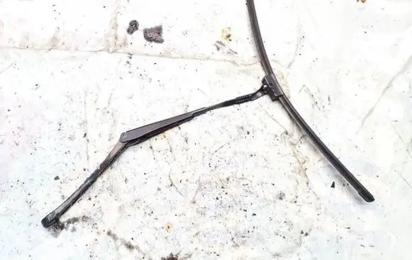 Mercedes-Benz E W212 Front wiper blade arm a2128201344