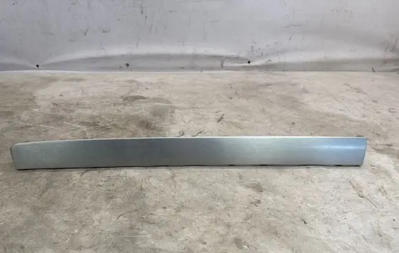 Volkswagen PASSAT B7 Panel trim 3AB857212E