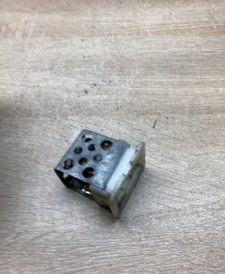 Opel Astra H Heater blower motor/fan resistor 90560362