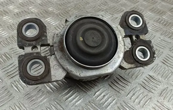 Volvo XC60 Engine mount bracket 8G9N7M121AA00