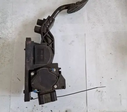 Skoda Octavia Mk1 (1U) Accelerator throttle pedal 0281002346 1J2721503B 184103242Y