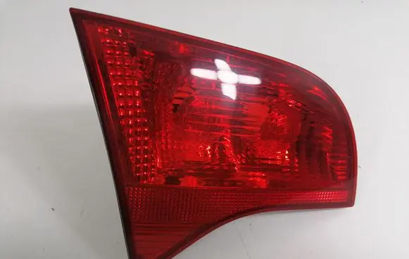 Audi A4 S4 B7 8E 8H Tailgate rear/tail lights 8E9945093