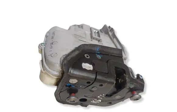 Audi A6 S6 C6 4F Front door lock 4F1837015